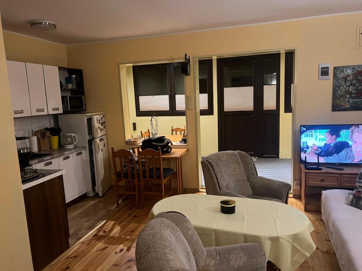 Domek Wypoczynkowy 50M Od Wody Trzebiez Luaran gambar